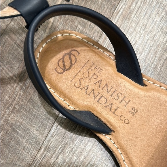 Spanish Sandal Co leather Navy Sandals with ankle strap size 38 - Picture 5 of 10